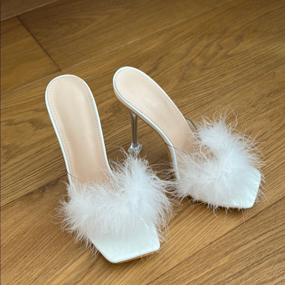 Elegant White Feathered Women's Heels